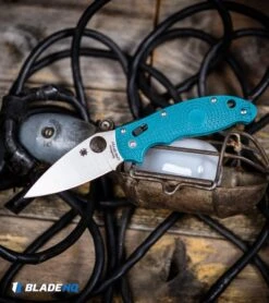 Spyderco Manix 2 Lightweight Ball Lock Knife Blue FRCP (3.4" Satin SPY27) -Spyderco Spyderco Manix 2 Lightweight Ball Lock Knife Blue FRCP Satin SPY27 BHQ 106182 kp lights web